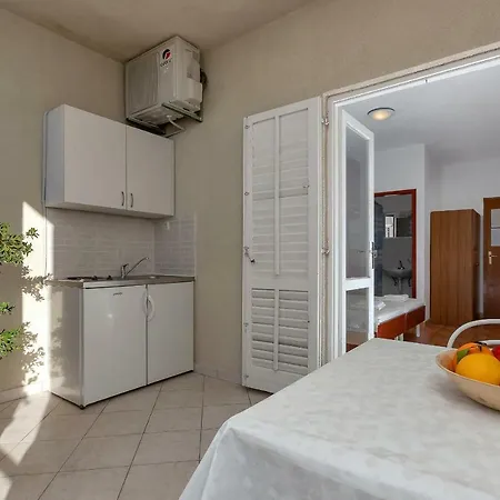 Apartment Angela Makarska